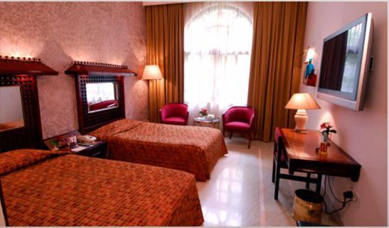 Ashok Country Resort Gurgaon Exterior photo