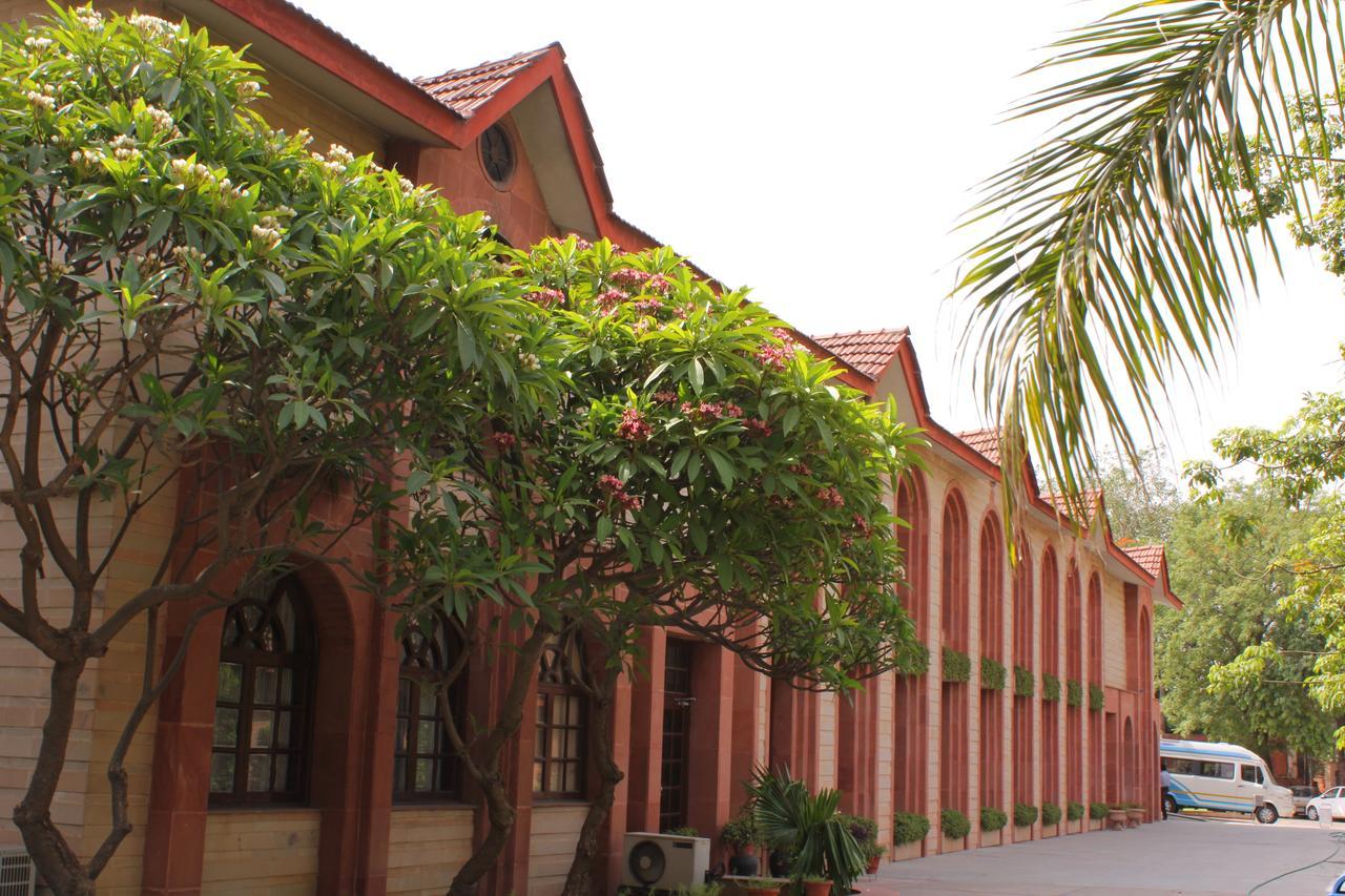 Ashok Country Resort Gurgaon Exterior photo
