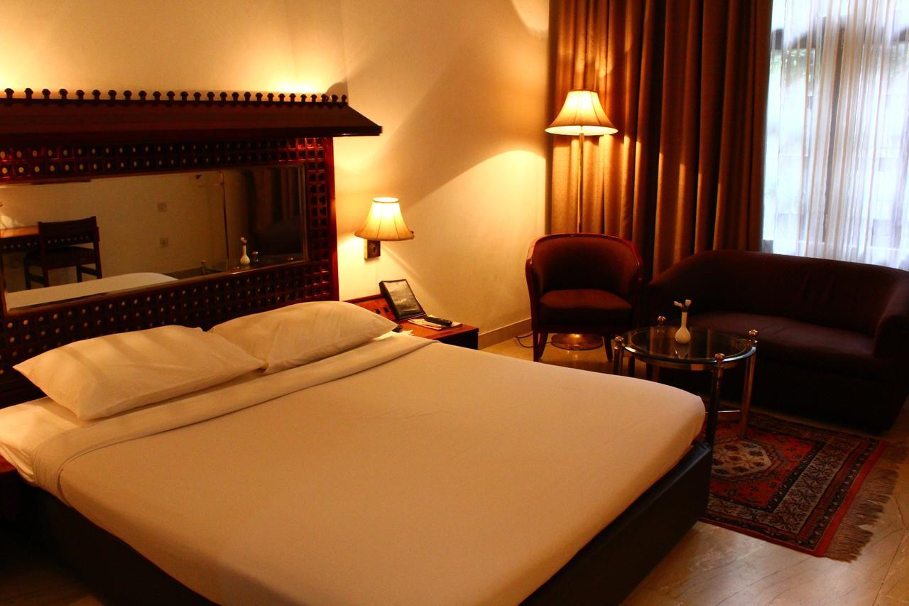 Ashok Country Resort Gurgaon Exterior photo