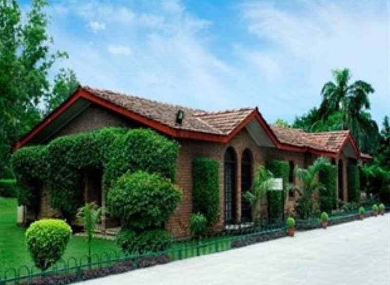 Ashok Country Resort Gurgaon Exterior photo